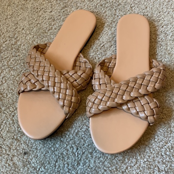 Mtzyoa Braided Criss Cross Flat Sandals 8.5 Tan Slip-On NWOB Boho Summer Comfort - Picture 3 of 13